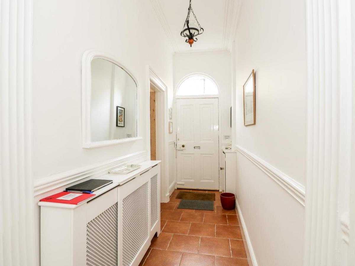 Magdalene House Villa Лаут Екстериор снимка