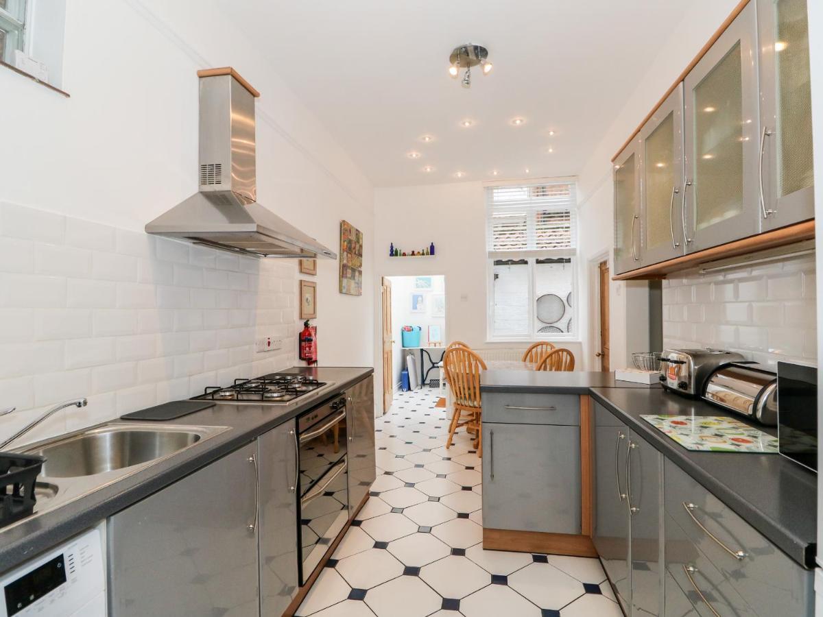 Magdalene House Villa Лаут Екстериор снимка